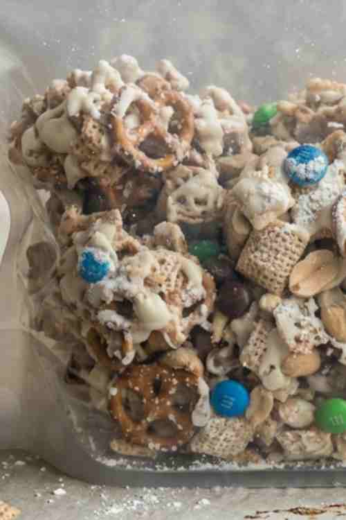Homemade Sweet Chex Mix Recipe (Quick and Easy Snack)